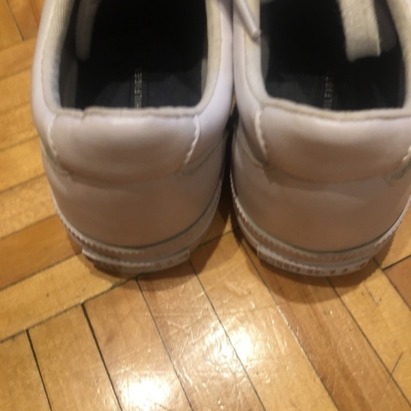 Tommy Hilfinger sneakers like new​​​​​​ - Picture 6 of 9